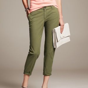 Banana Republic Factory Army Green Cropped Chino